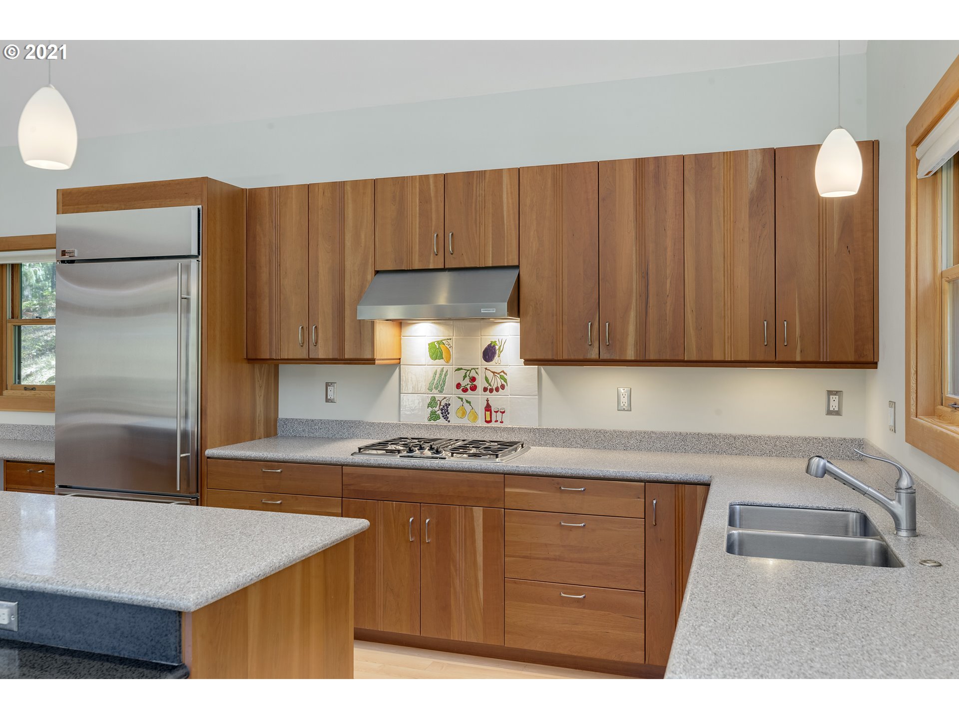 600 Highline Road Hood River, OR 97031 - Photo 16 of 32