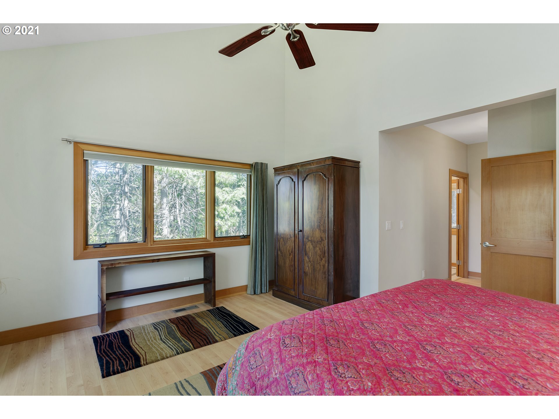 600 Highline Road Hood River, OR 97031 - Photo 20 of 32