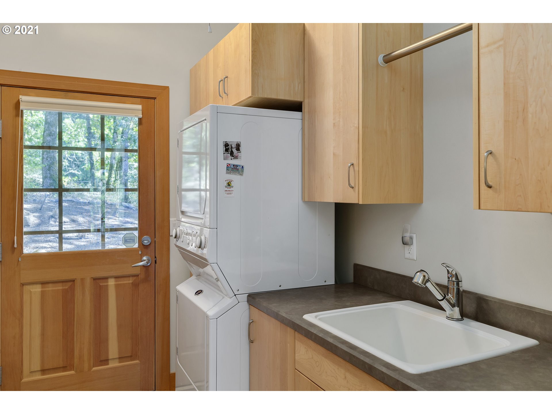 600 Highline Road Hood River, OR 97031 - Photo 23 of 32