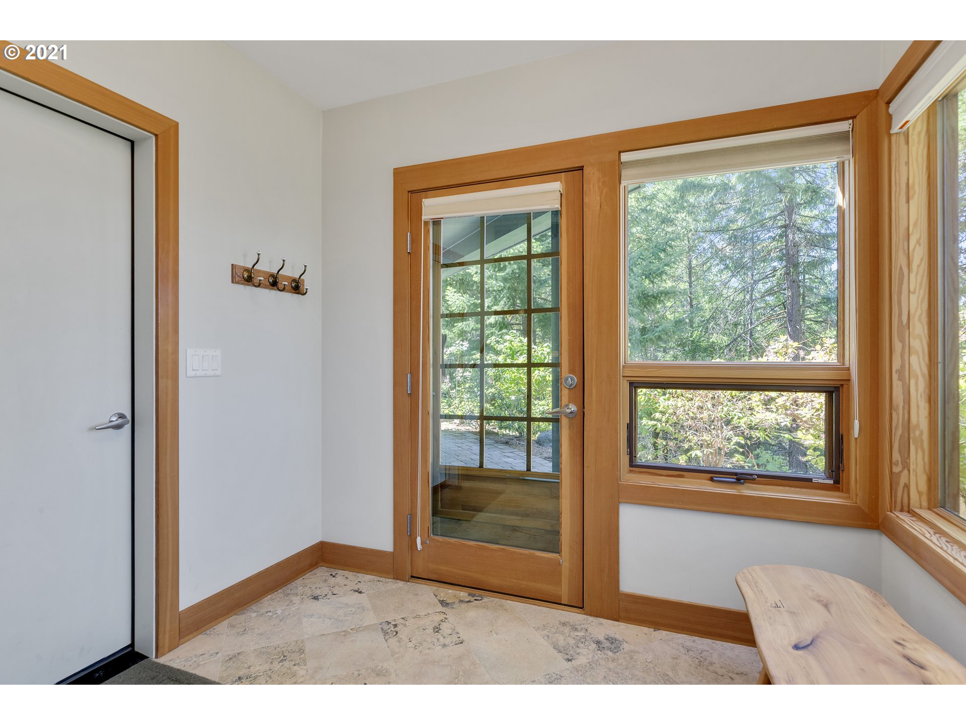 600 Highline Road Hood River, OR 97031 - Photo 25 of 32