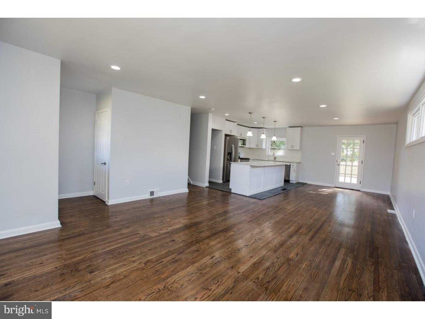 810 Coppock Lane Springfield, PA 19064 - Photo 2 of 24 a view of empty room with wooden floor