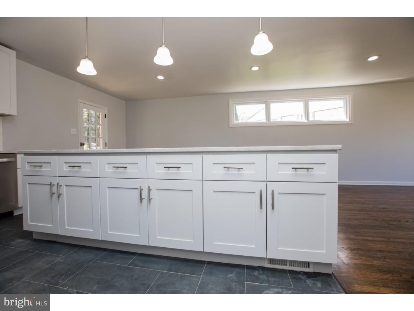 810 Coppock Lane Springfield, PA 19064 - Photo 7 of 24 a view of cabinets and window