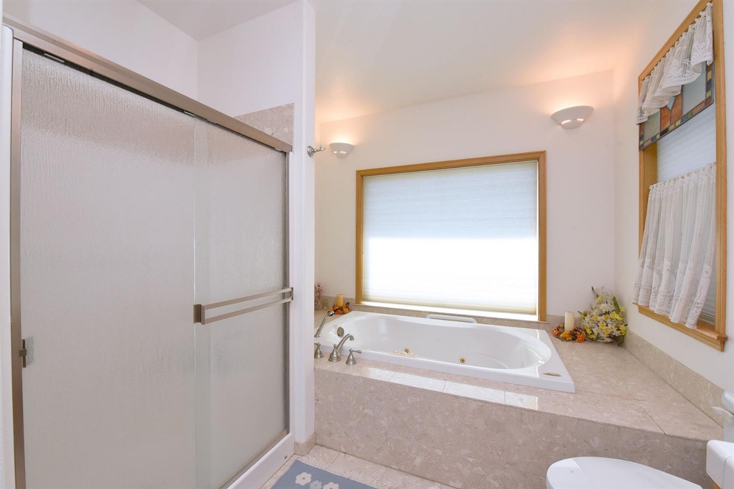 684 East Valley View Road Ashland, OR 97520 - Photo 11 of 28 Additional Photo