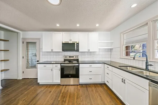 $395,000 | 313 South Walker Street, Olathe, KS 66061