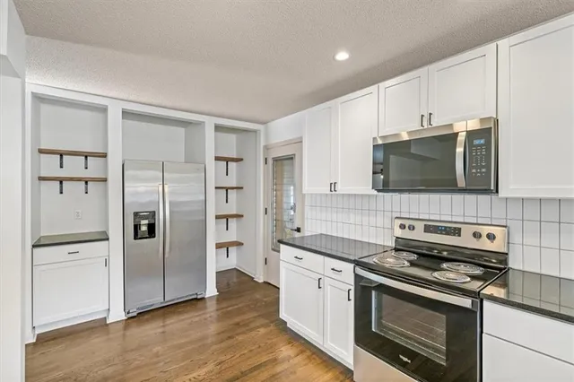 $395,000 | 313 South Walker Street, Olathe, KS 66061