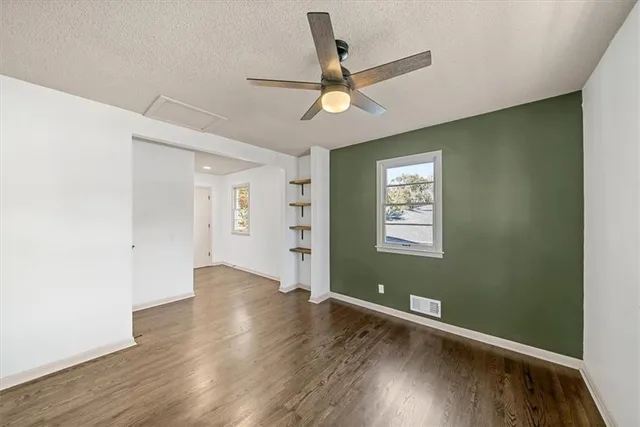 $395,000 | 313 South Walker Street, Olathe, KS 66061