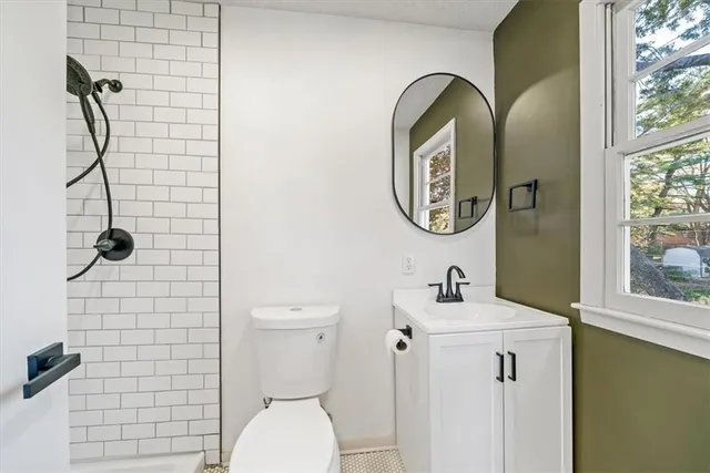 $395,000 | 313 South Walker Street, Olathe, KS 66061