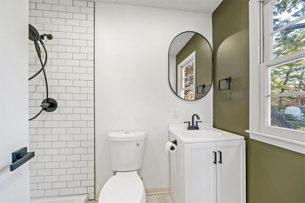 313 South Walker Street Olathe, KS 66061 - Photo 19 of 33