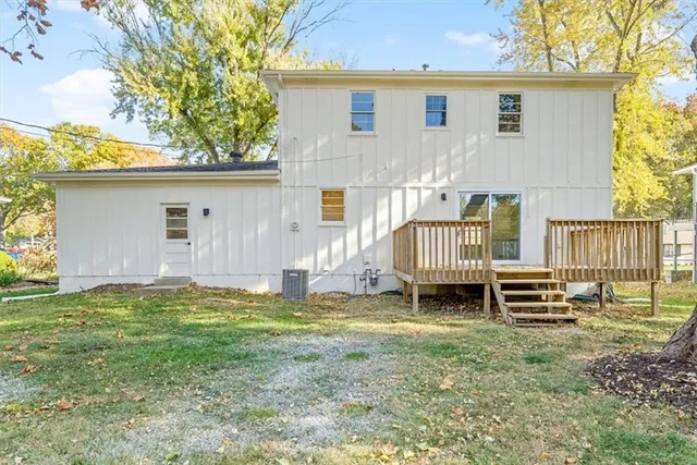 $395,000 | 313 South Walker Street, Olathe, KS 66061