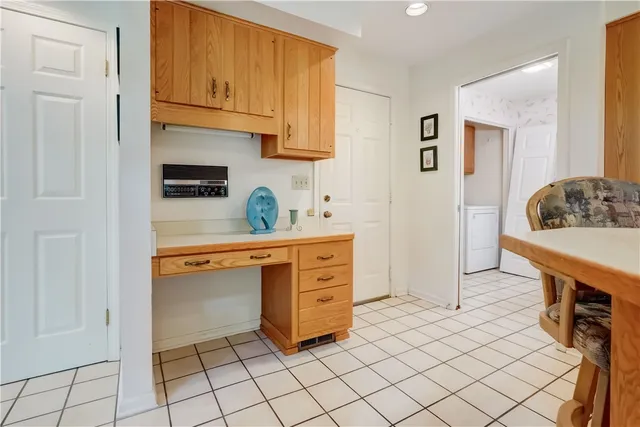 $364,900 | 44 Colonial Circle, Perinton, NY 14450