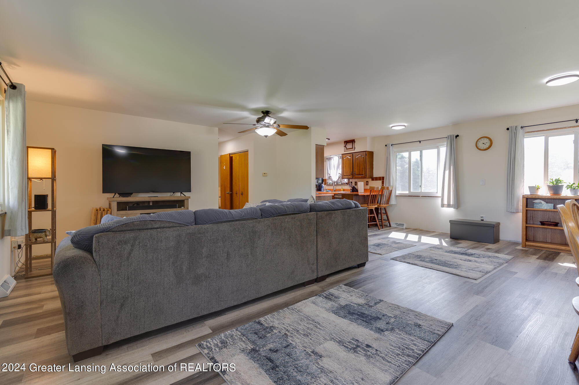 355 North Stine Road Charlotte, MI 48813 - Photo 18 of 67 355_N_Stine_KAREN-66