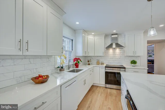 $1,599,900 | 40 Dogwood Lane, Princeton, NJ 08540