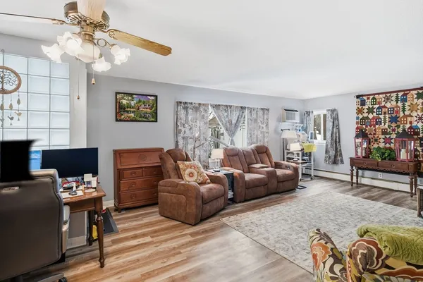 $235,000 | 37 Greenwood Terrace, Unit 37, Chicopee, MA 01022