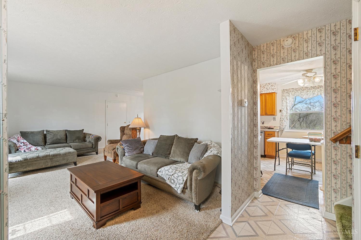 3518 Danbury Road Fairfield, OH 45014 - Photo 3 of 29