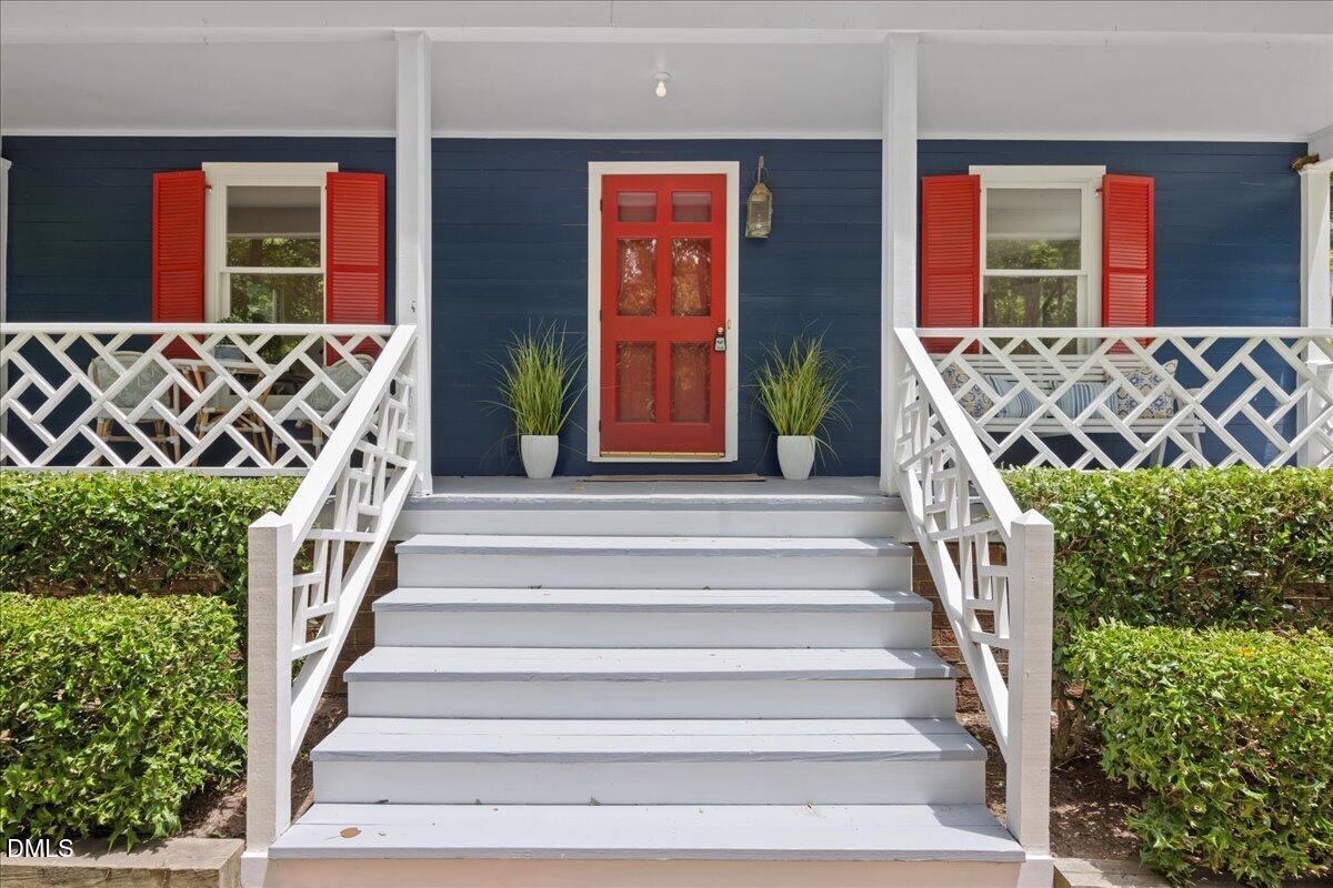 6516 Bakersfield Drive Raleigh, NC 27606 - Photo 11 of 59 01-2A1A8000