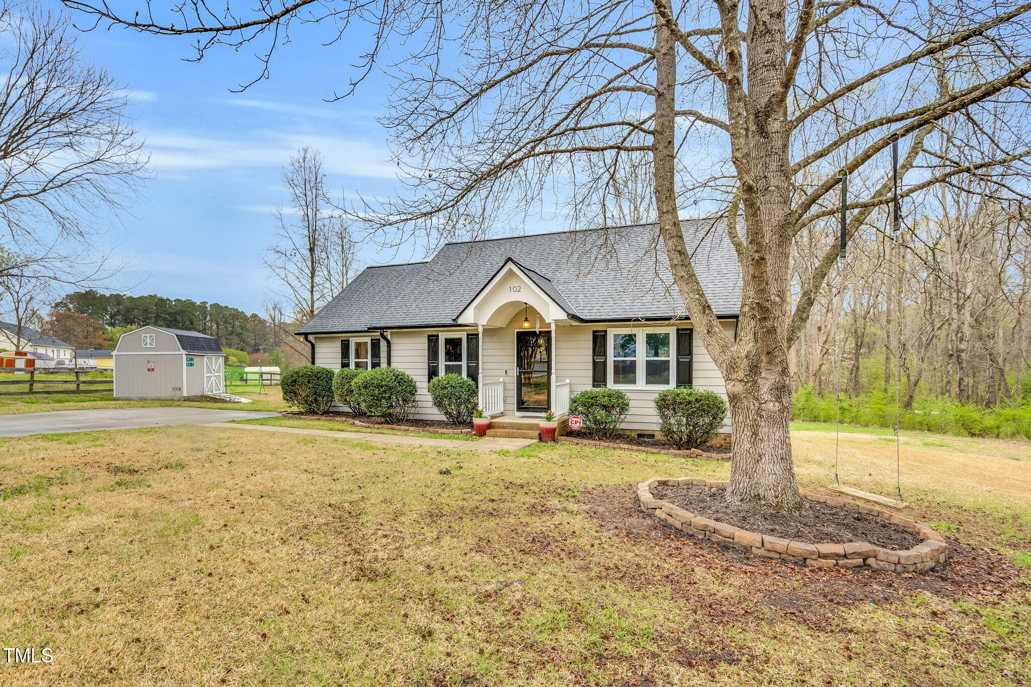 102 Steven Place Benson, NC 27504 - Photo 4 of 30 4-web-or-mls-DSC06099