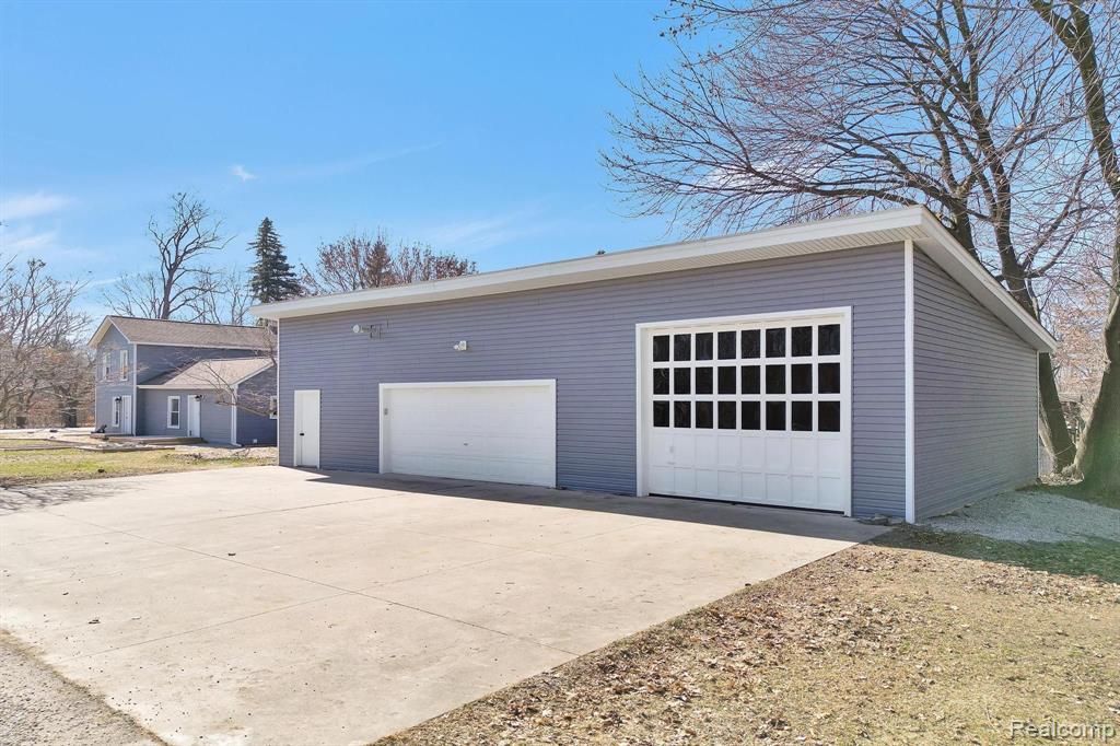 6440 Clarkston Road Clarkston, MI 48346 - Photo 25 of 37 Gallery Image 25