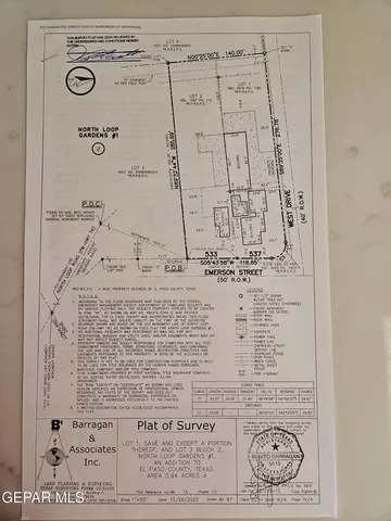 a view of a yard in front of a house