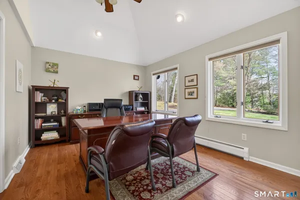 $1,095,000 | 2 Davis Road, Woodbridge, CT 06525