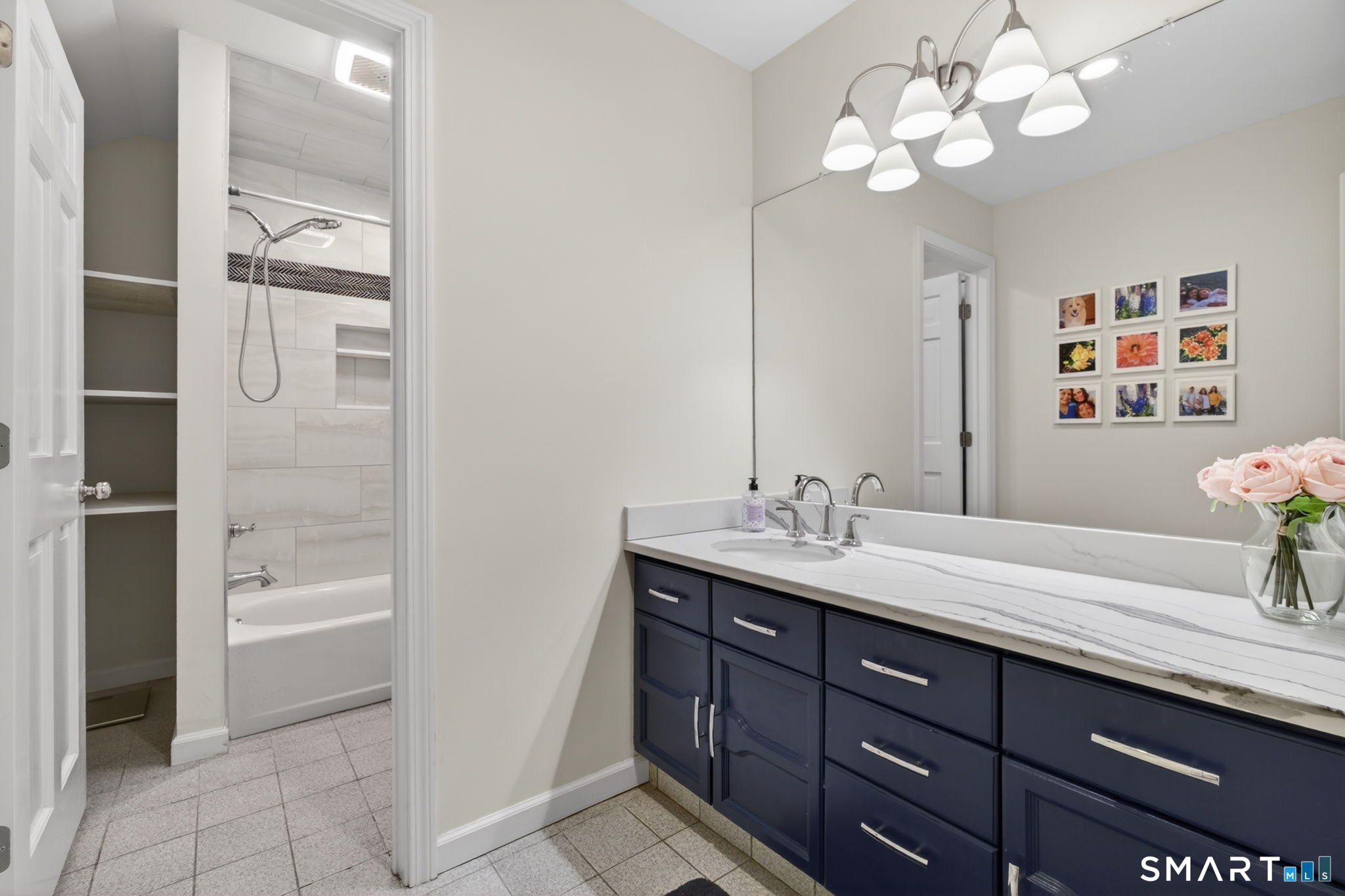 2 Davis Road Woodbridge, CT 06525 - Photo 35 of 40 2ND FLOOR HALL BATH