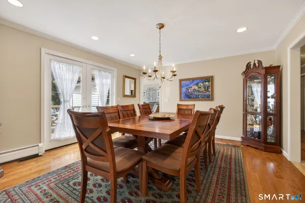 $1,095,000 | 2 Davis Road, Woodbridge, CT 06525