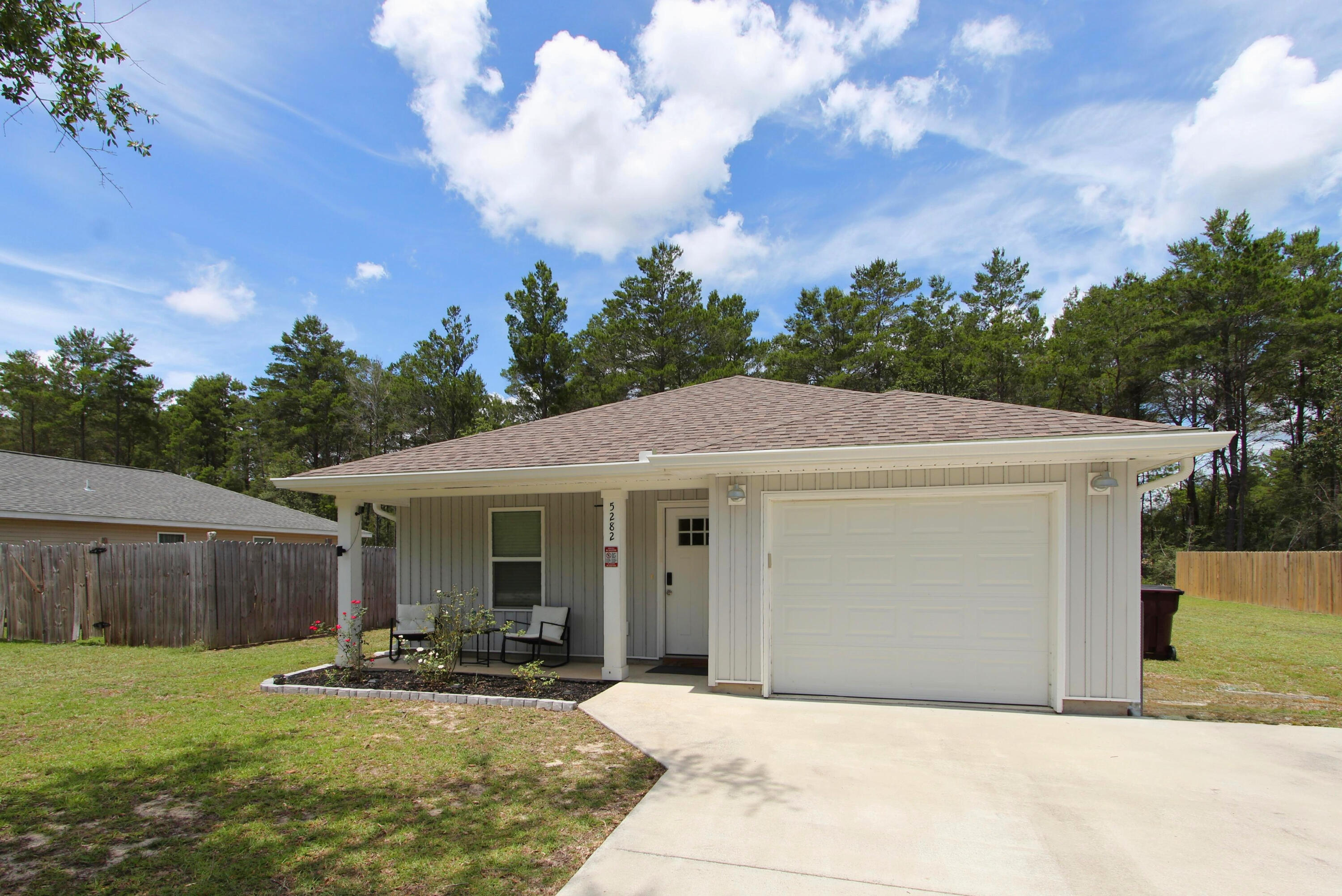 5282 Kervin Road Crestview, FL 32539 - Photo 2 of 27 023_IMG_6048