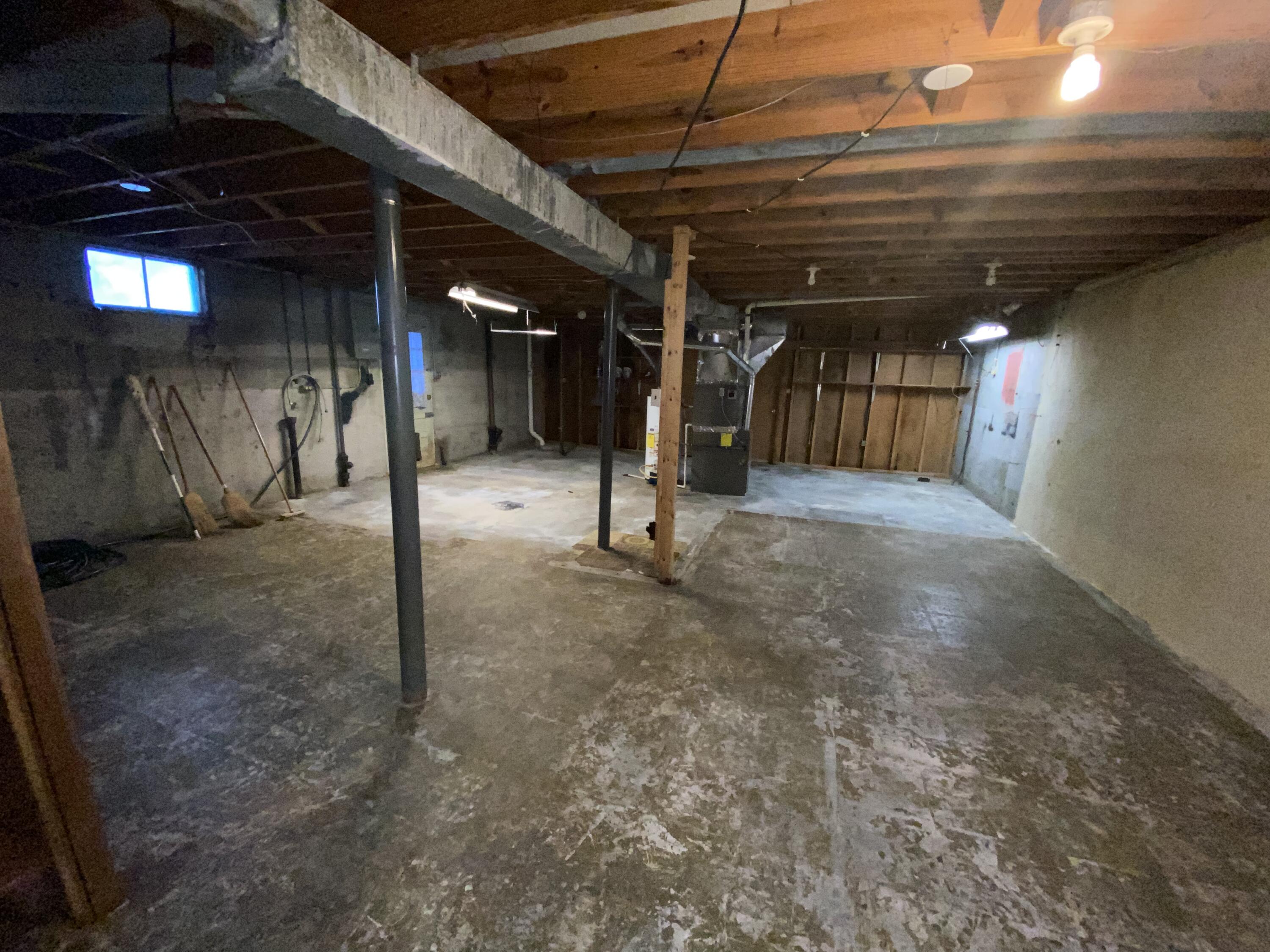 514 Water Oak Road Roanoke, VA 24019 - Photo 22 of 33 9453FF0F-A266-4D52-B76E-71F62B4EB1F2