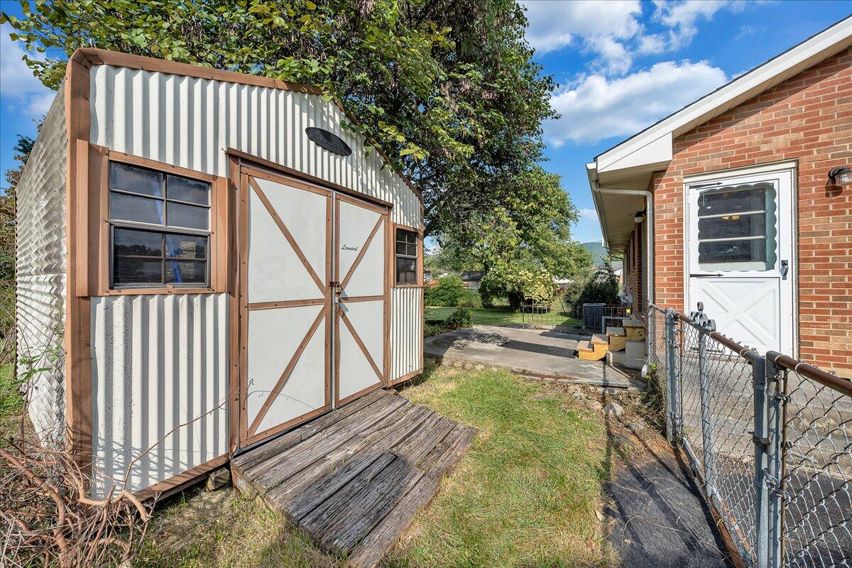 514 Water Oak Road Roanoke, VA 24019 - Photo 32 of 33 Shed