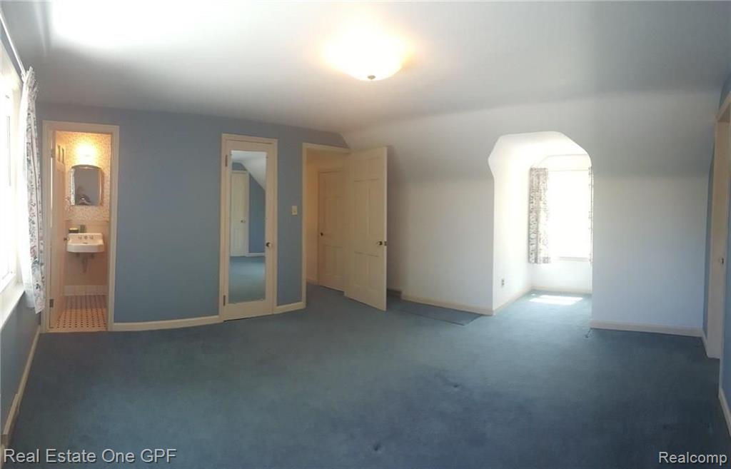 740 Hawthorne Road Grosse Pointe Woods, MI 48236 - Photo 24 of 47
