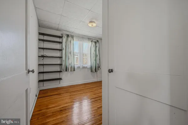 a view of walk in closet