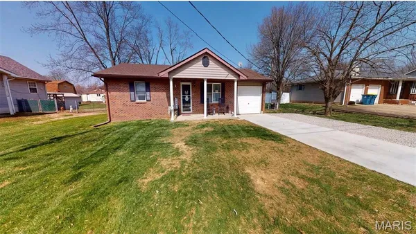 $135,000 | 345 Ruth Avenue, Cottage Hills, IL 62018