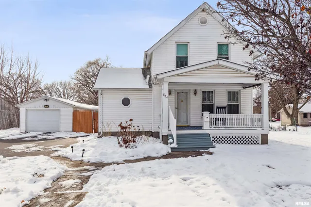 $89,000 | 864 West Grove Street, Galesburg, IL 61401