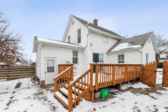 $89,000 | 864 West Grove Street, Galesburg, IL 61401