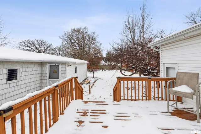 $89,000 | 864 West Grove Street, Galesburg, IL 61401