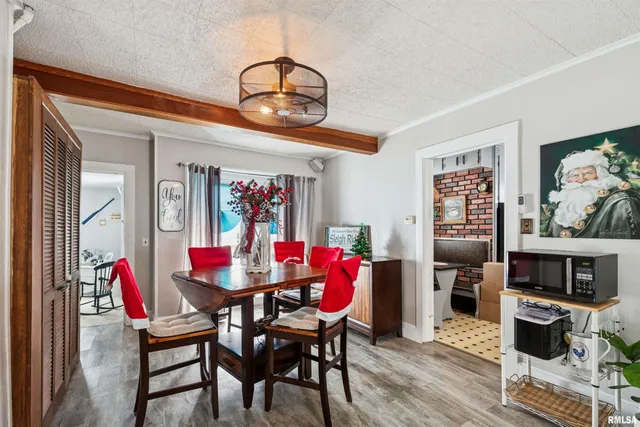 $89,000 | 864 West Grove Street, Galesburg, IL 61401