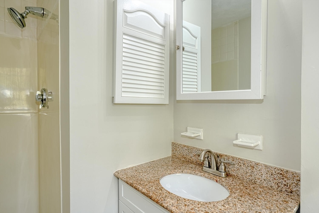 134 Johnson Road Winchester, MA 01890 - Photo 19 of 40 Gallery Image 19
