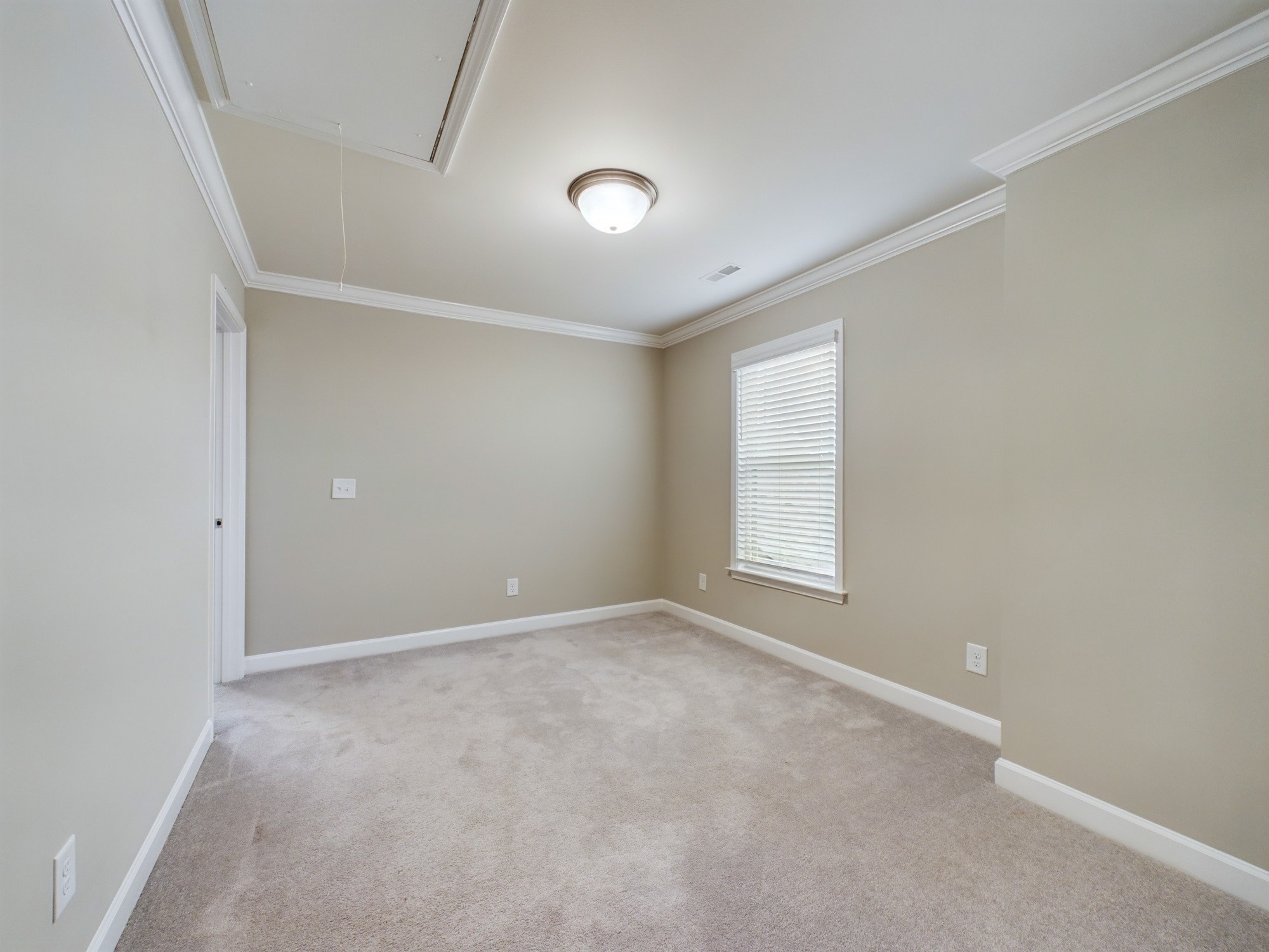 6001 Spade Drive Spring Hill, TN 37174 - Photo 21 of 31 a view of an empty room with a window