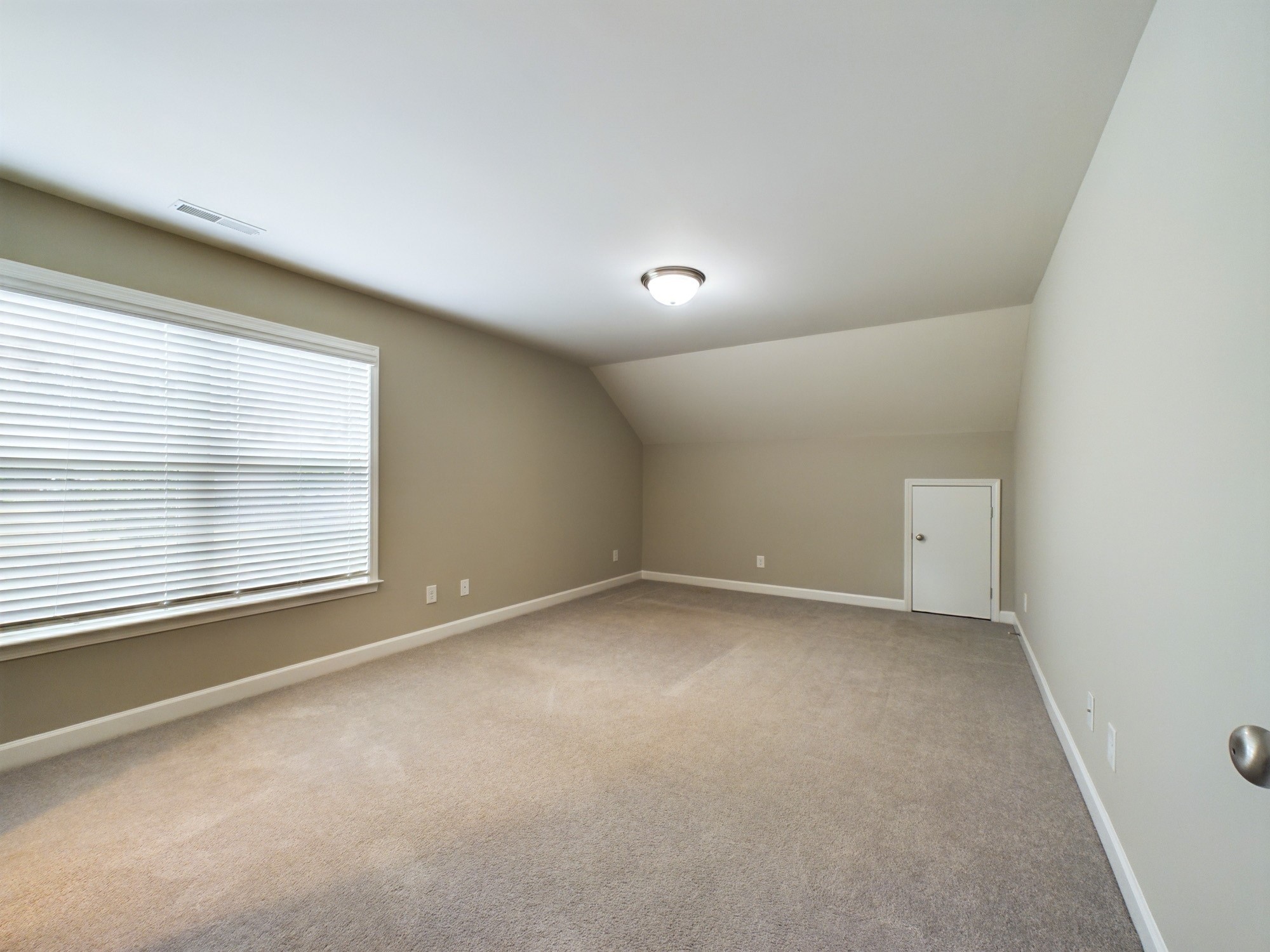6001 Spade Drive Spring Hill, TN 37174 - Photo 24 of 31 an empty room with a window