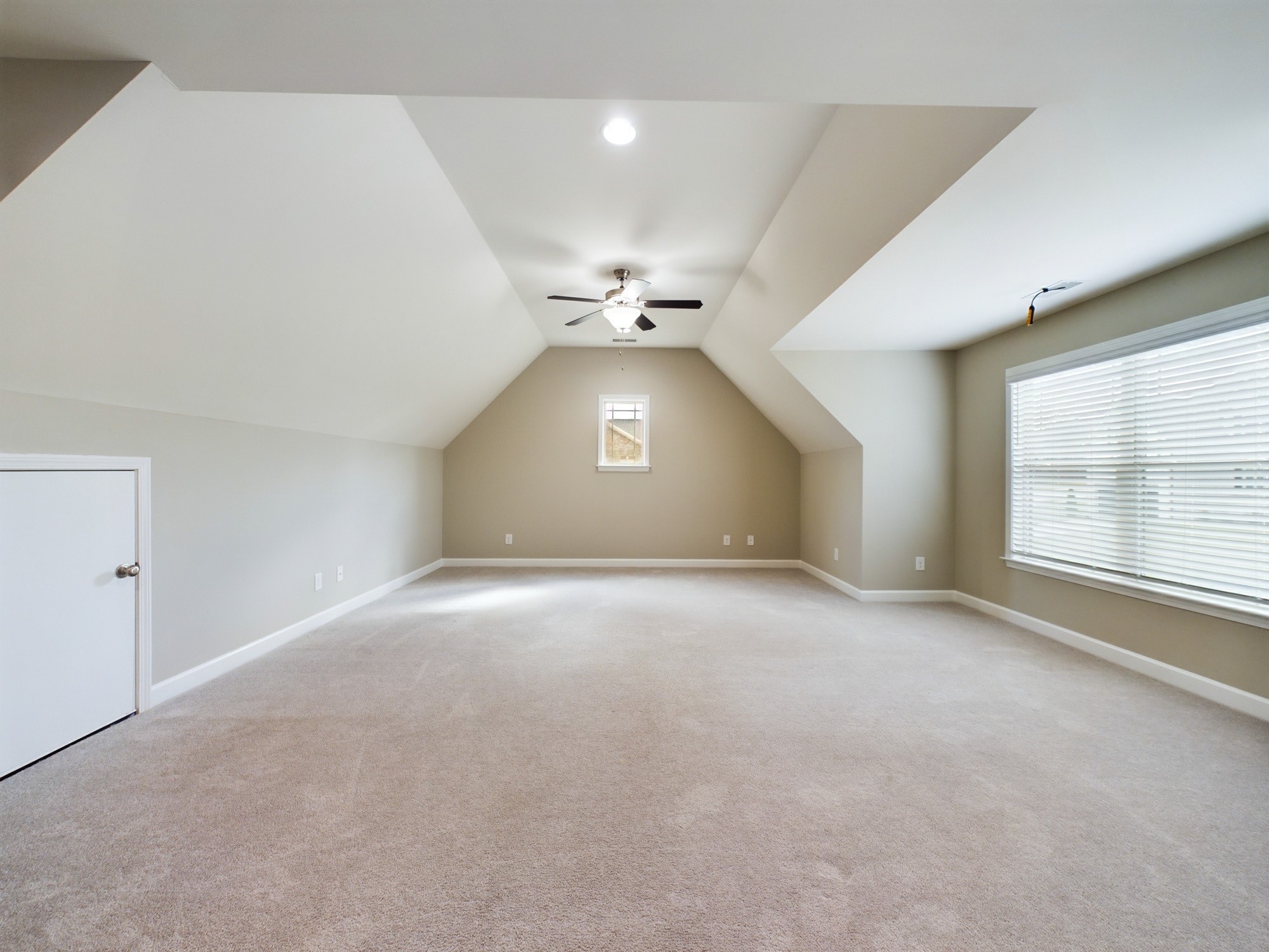 6001 Spade Drive Spring Hill, TN 37174 - Photo 29 of 31 a view of an empty room with a window