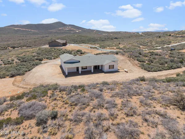 $799,000 | 15900 Lone Fox Trail, Dewey, AZ 86327