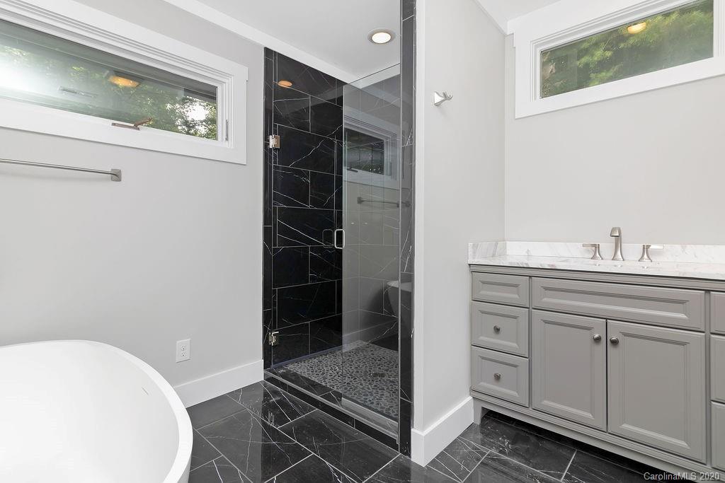 544 B Blue Ridge Road Lake Toxaway, NC 28747 - Photo 16 of 46 Gallery Image 16