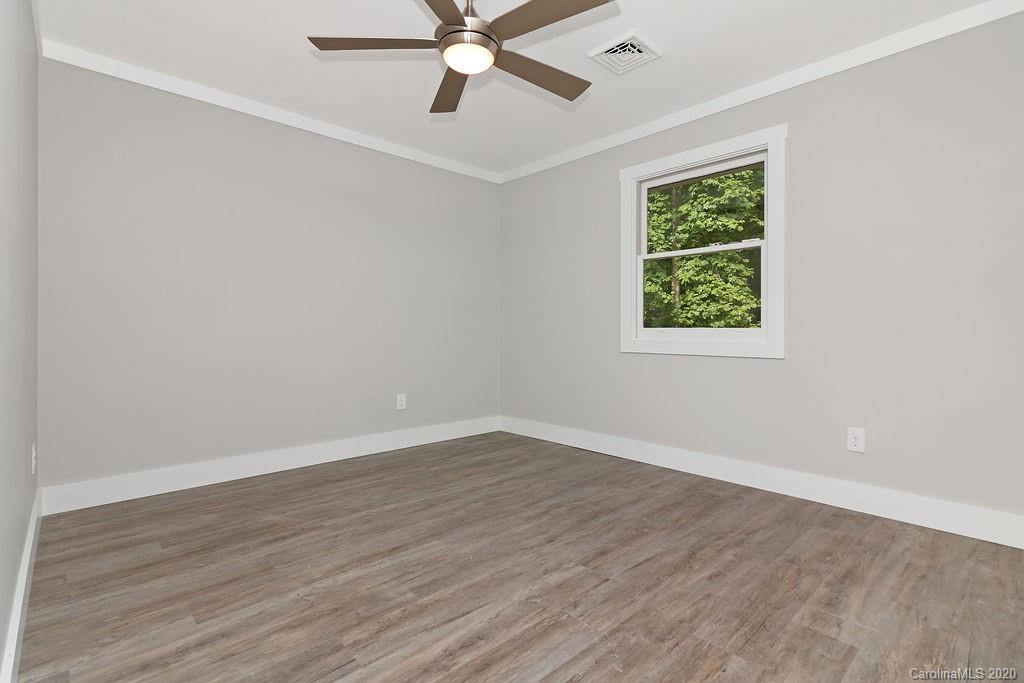 544 B Blue Ridge Road Lake Toxaway, NC 28747 - Photo 10 of 46 Gallery Image 10