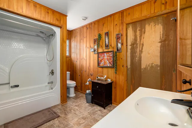 $650,000 | 7842 Main Street, Newaygo, MI 49337