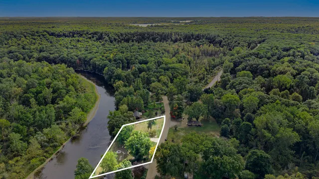 $650,000 | 7842 Main Street, Newaygo, MI 49337