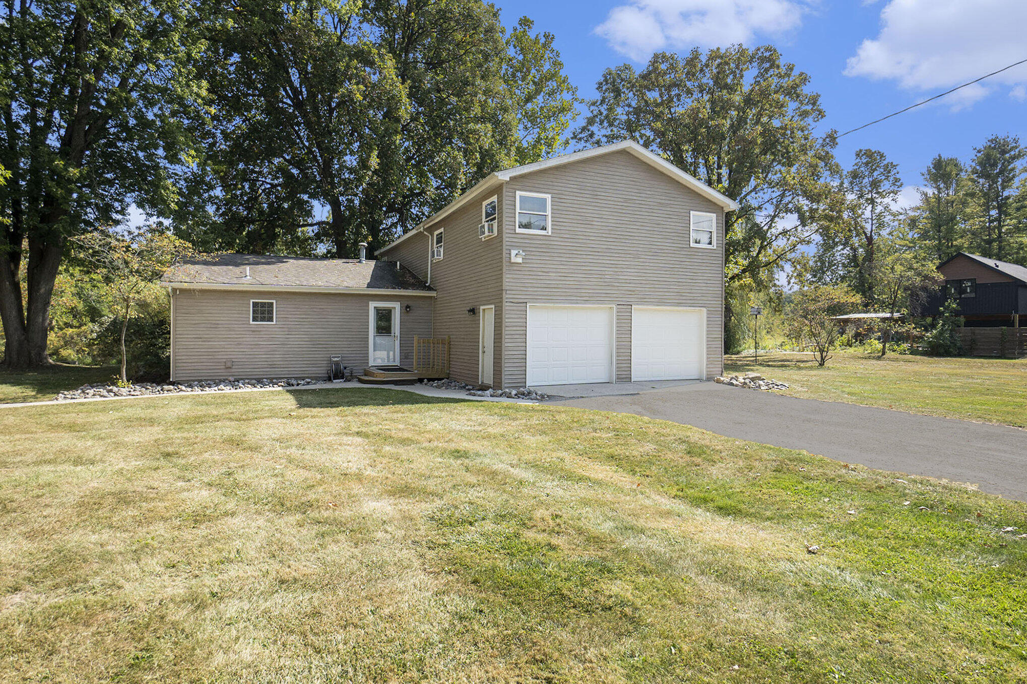 7842 Main Street Newaygo, MI 49337 - Photo 5 of 49 004_dsc09803_11