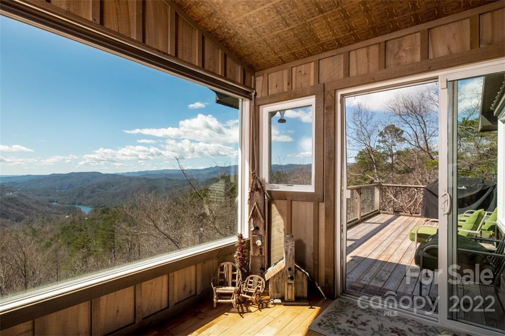 425 Arrowhead Ridge Road Brevard, NC 28712 - Photo 14 of 35 Gallery Image 14