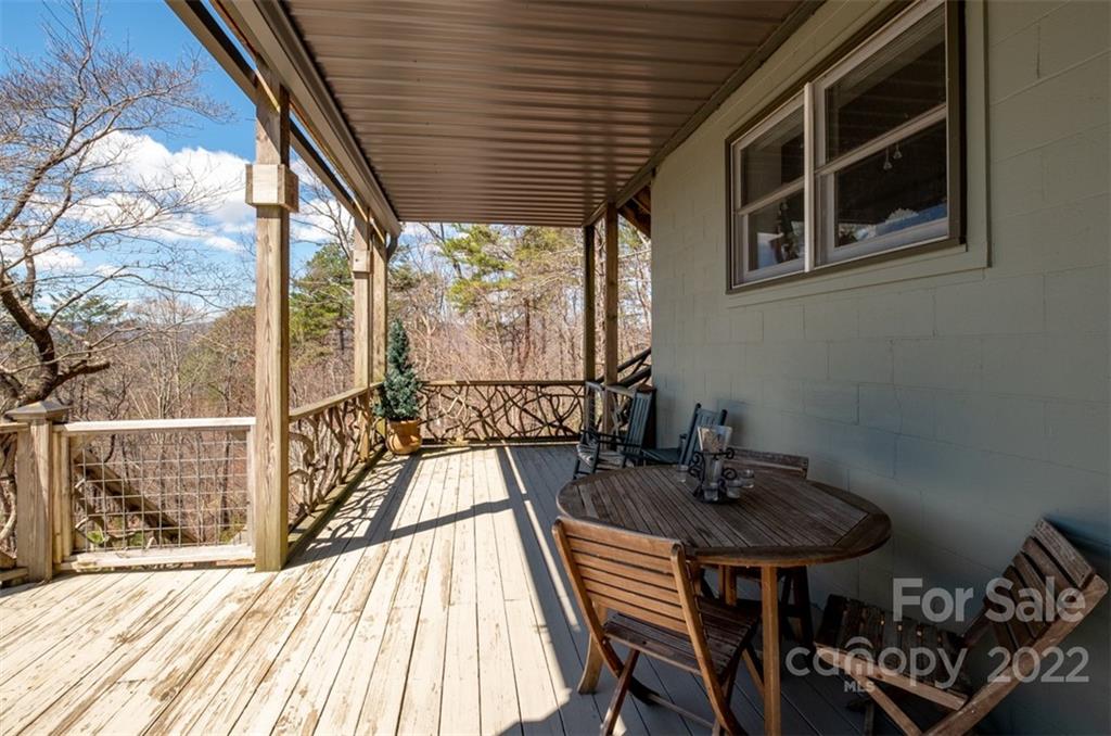 425 Arrowhead Ridge Road Brevard, NC 28712 - Photo 22 of 35 Gallery Image 22