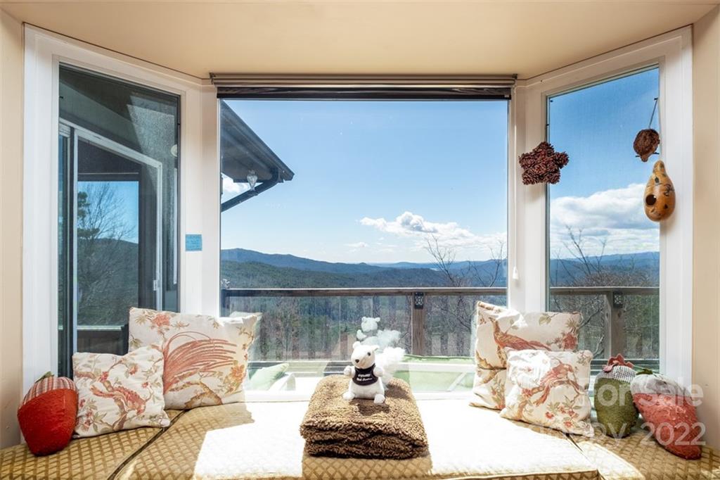 425 Arrowhead Ridge Road Brevard, NC 28712 - Photo 7 of 35 Gallery Image 7