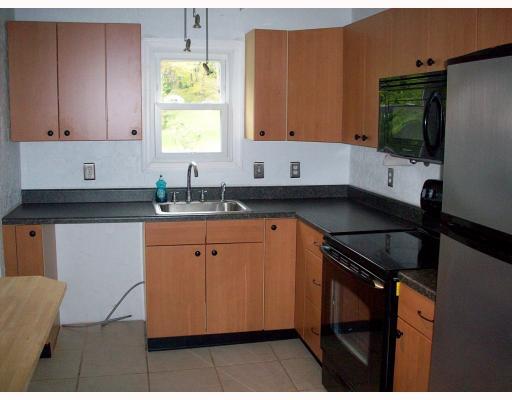 155 Fairfield Road Tarentum, PA 15084 - Photo 12 of 18 Kitchen.