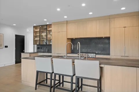 $1,765,000 | 278 High Street, Unit 9, Fontana, WI 53125